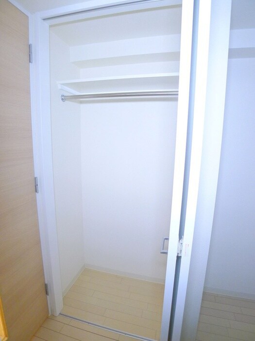 物件内観写真9　(収納)