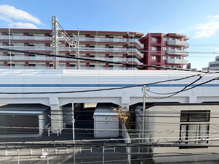 物件内観写真14　(室内からの展望)