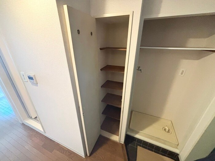 物件内観写真15　(靴箱)