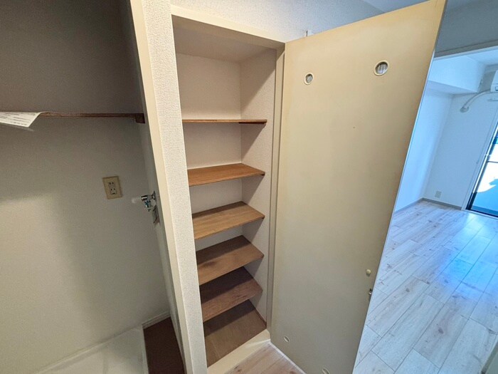 物件内観写真15　(靴箱)