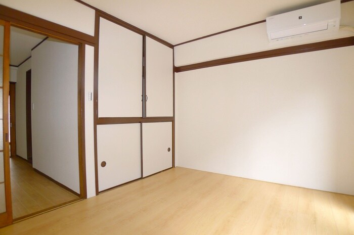 物件内観写真9　(居室)