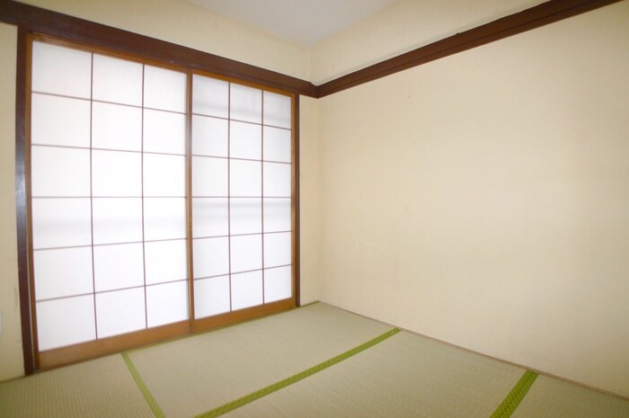 物件内観写真10　(居室)