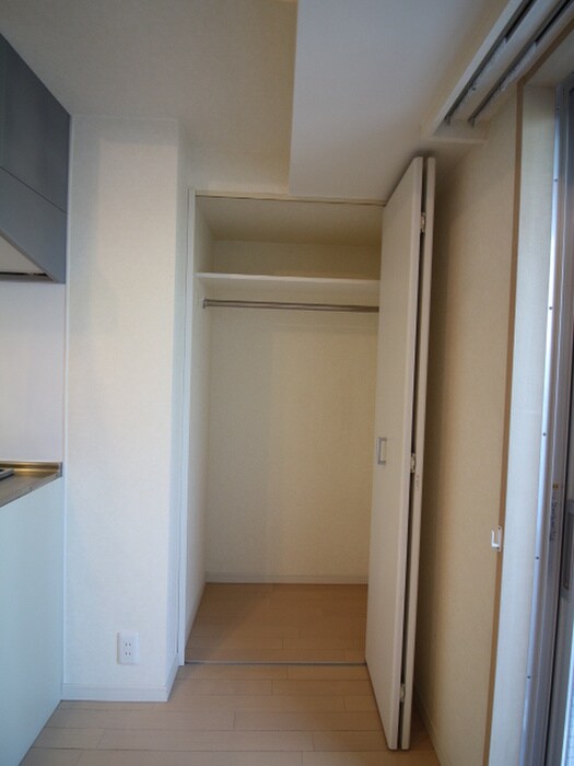 物件内観写真10　(収納)