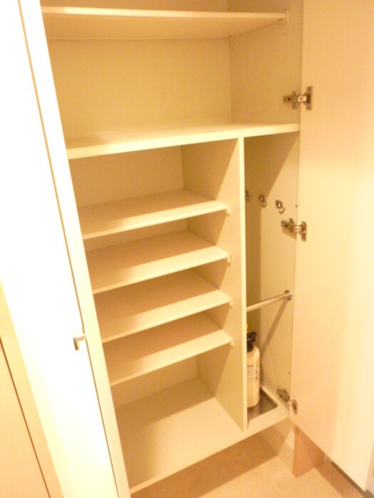 物件内観写真14　(靴箱)