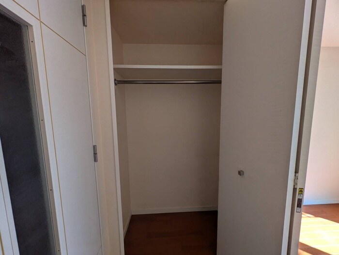 物件内観写真12　(収納)