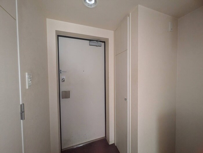 物件内観写真22　(玄関)