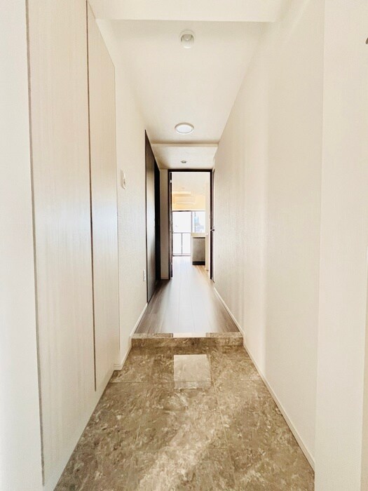 物件内観写真19　(廊下)