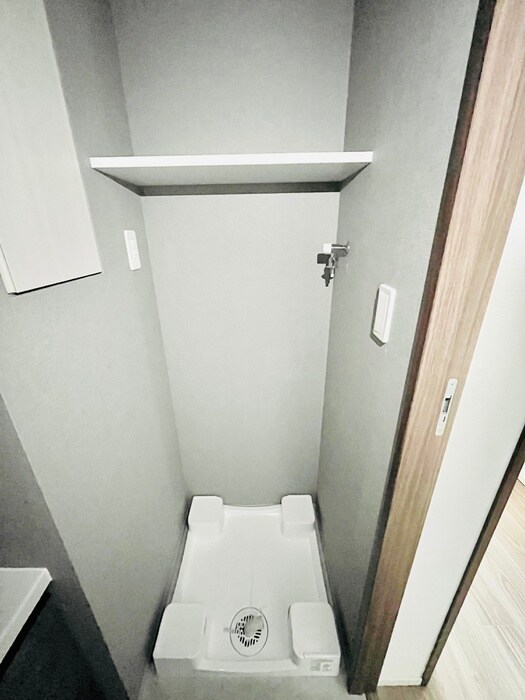 物件内観写真20　(洗濯機置場)