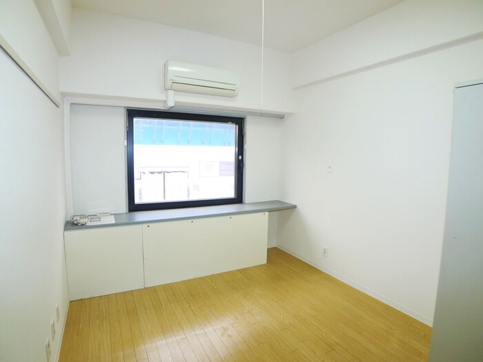 物件内観写真5　(居室)