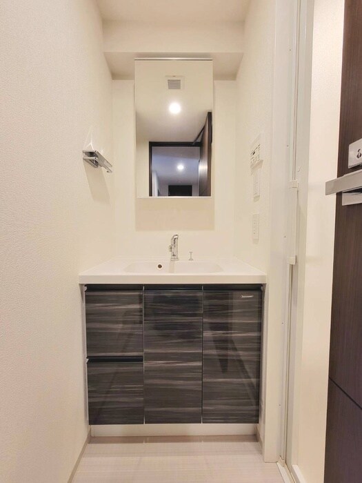 物件内観写真11　(洗面)