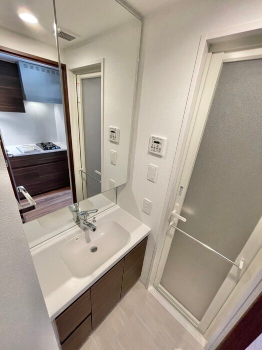 物件内観写真18　(洗面)