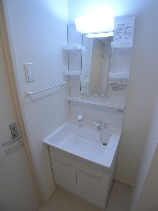 物件内観写真11　(洗面)