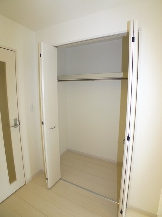 物件内観写真12　(収納)