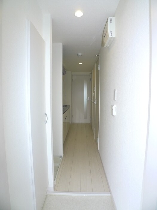 物件内観写真14　(玄関)
