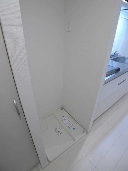 物件内観写真17　(洗濯機置場)