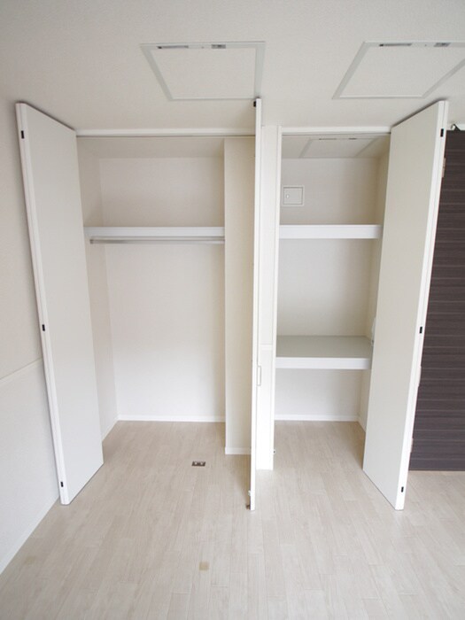 物件内観写真13　(収納)