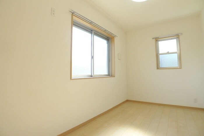 物件内観写真11　(居室)