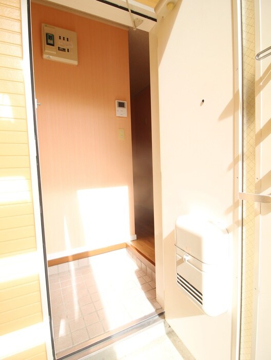 物件内観写真19　(玄関)