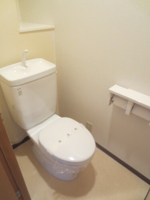 物件内観写真15　(トイレ)