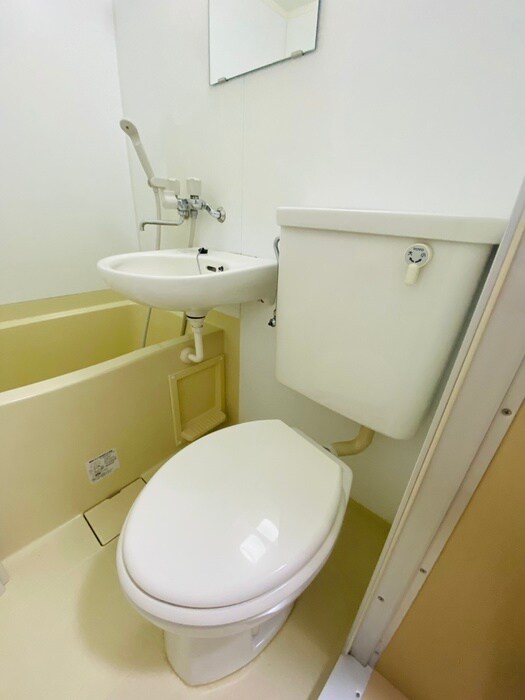 物件内観写真12　(トイレ)