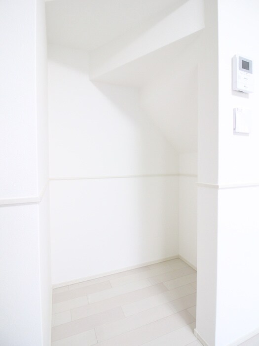 物件内観写真18　(収納)