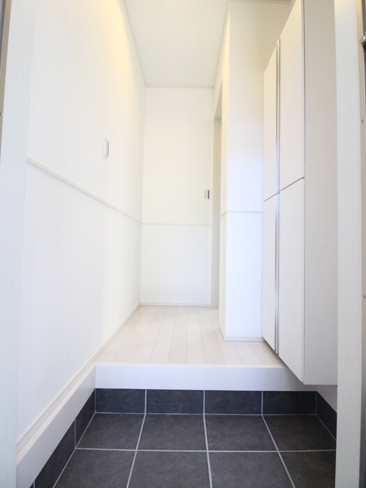 物件内観写真21　(玄関)