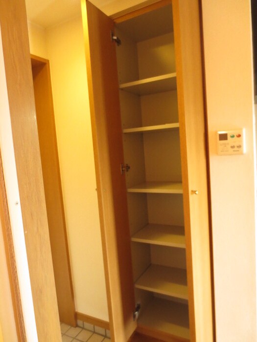 物件内観写真13　(靴箱)