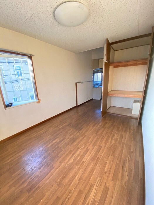 物件内観写真8　(居室)