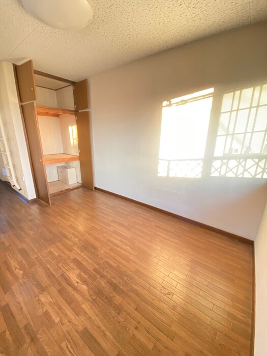 物件内観写真9　(居室)