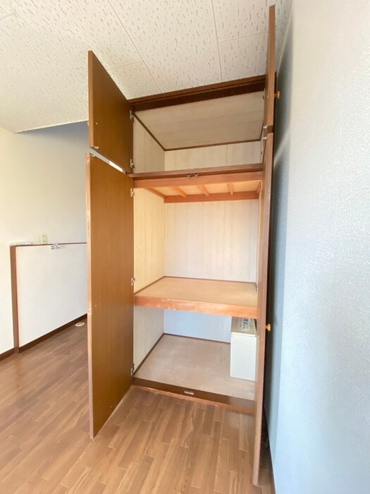 物件内観写真10　(収納)
