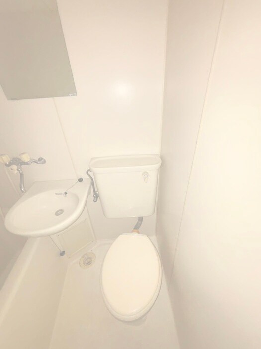 物件内観写真16　(トイレ)