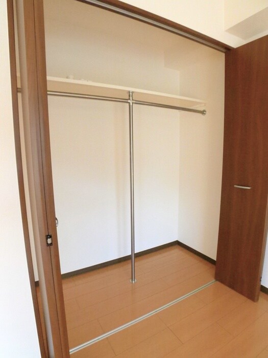物件内観写真11　(収納)