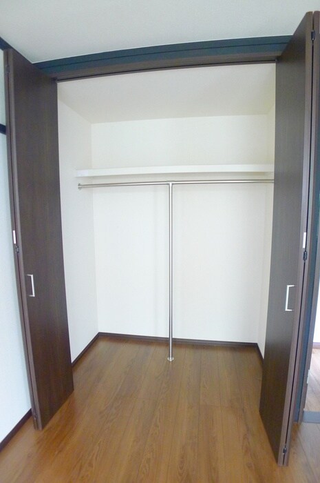 物件内観写真12　(収納)