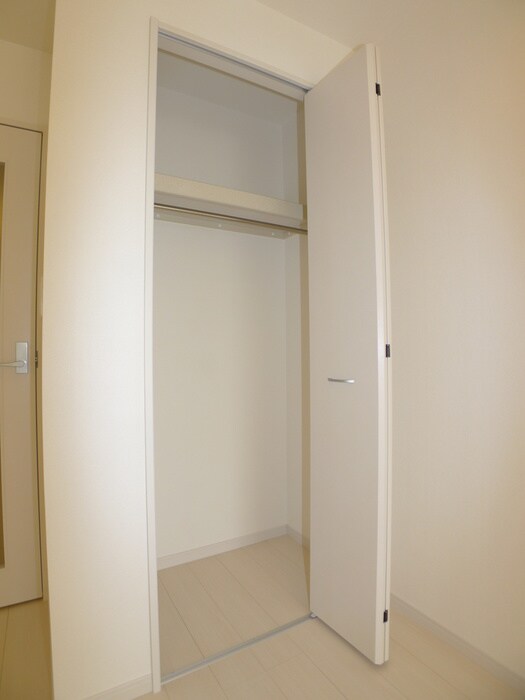 物件内観写真14　(収納)