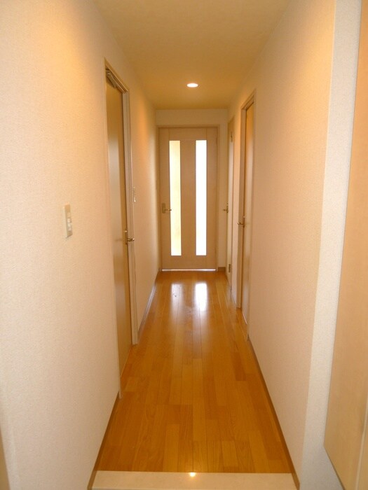 物件内観写真14　(玄関)