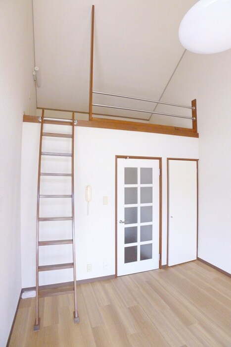 物件内観写真10　(居室)