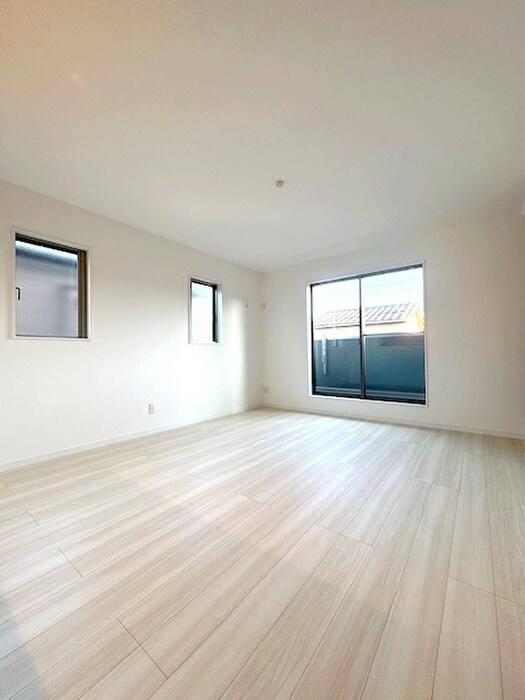 物件内観写真7　(居室)