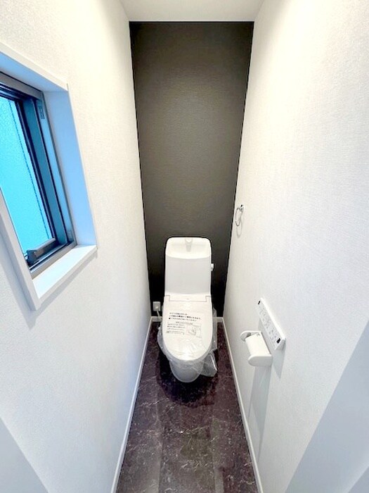 物件内観写真14　(トイレ)