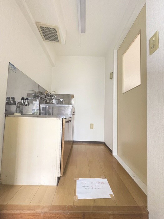 物件内観写真14　(廊下)