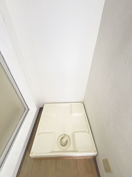 物件内観写真20　(洗濯機置場)