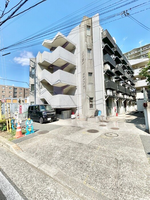 物件外観写真6　(外観写真)