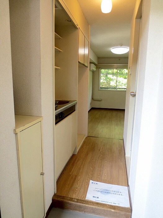 物件内観写真14　(玄関)