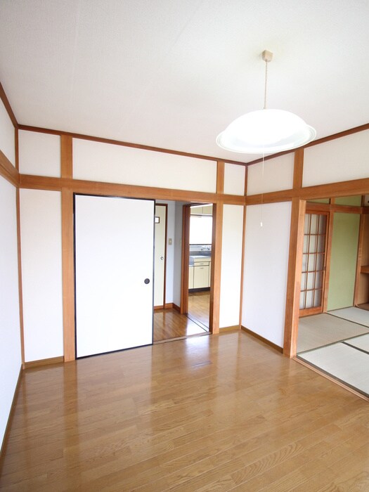 物件内観写真10　(居室)