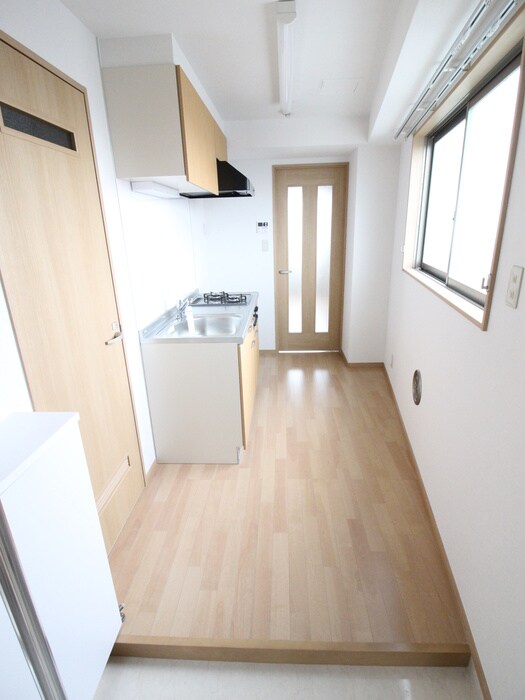 物件内観写真16　(玄関)