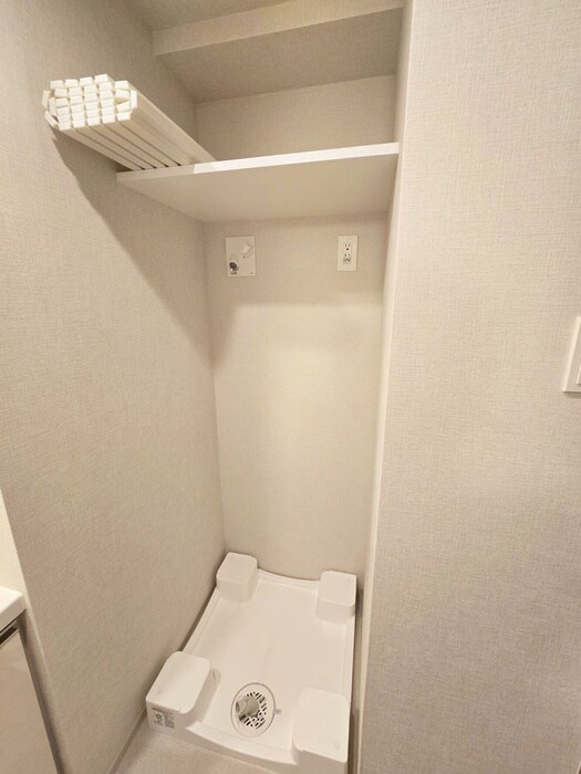 物件内観写真15　(洗濯機置場)