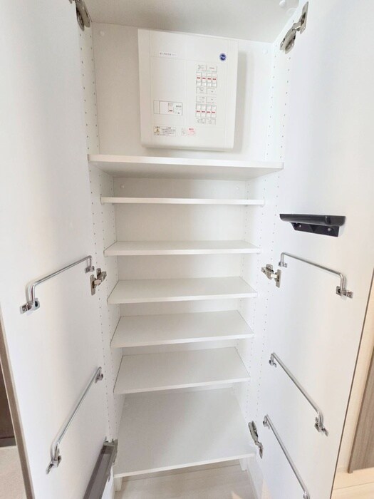 物件内観写真18　(靴箱)