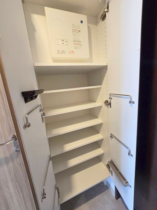 物件内観写真18　(靴箱)