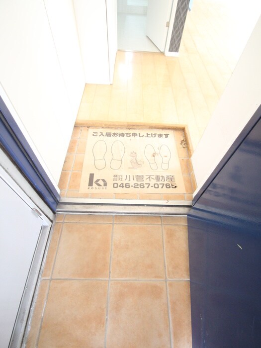 物件内観写真14　(玄関)