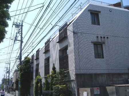 シャトレ三鷹外観写真