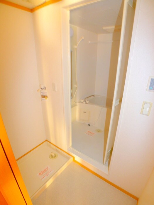 物件内観写真19　(洗濯機置場)